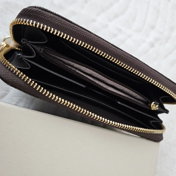 Michael Kors Jet Set Brown Wristlet Zipped Wallet - Picture 6 of 11